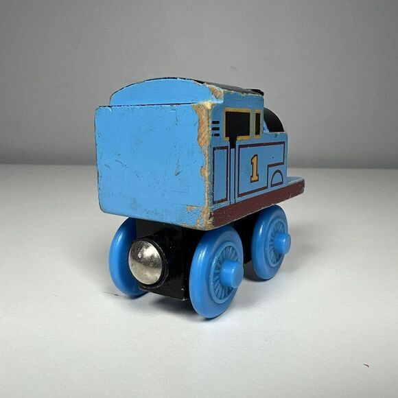 RARE 2009 Short Thomas With Big Wheels Thomas And Friends Train Wooden Railway - Picture 5 of 7